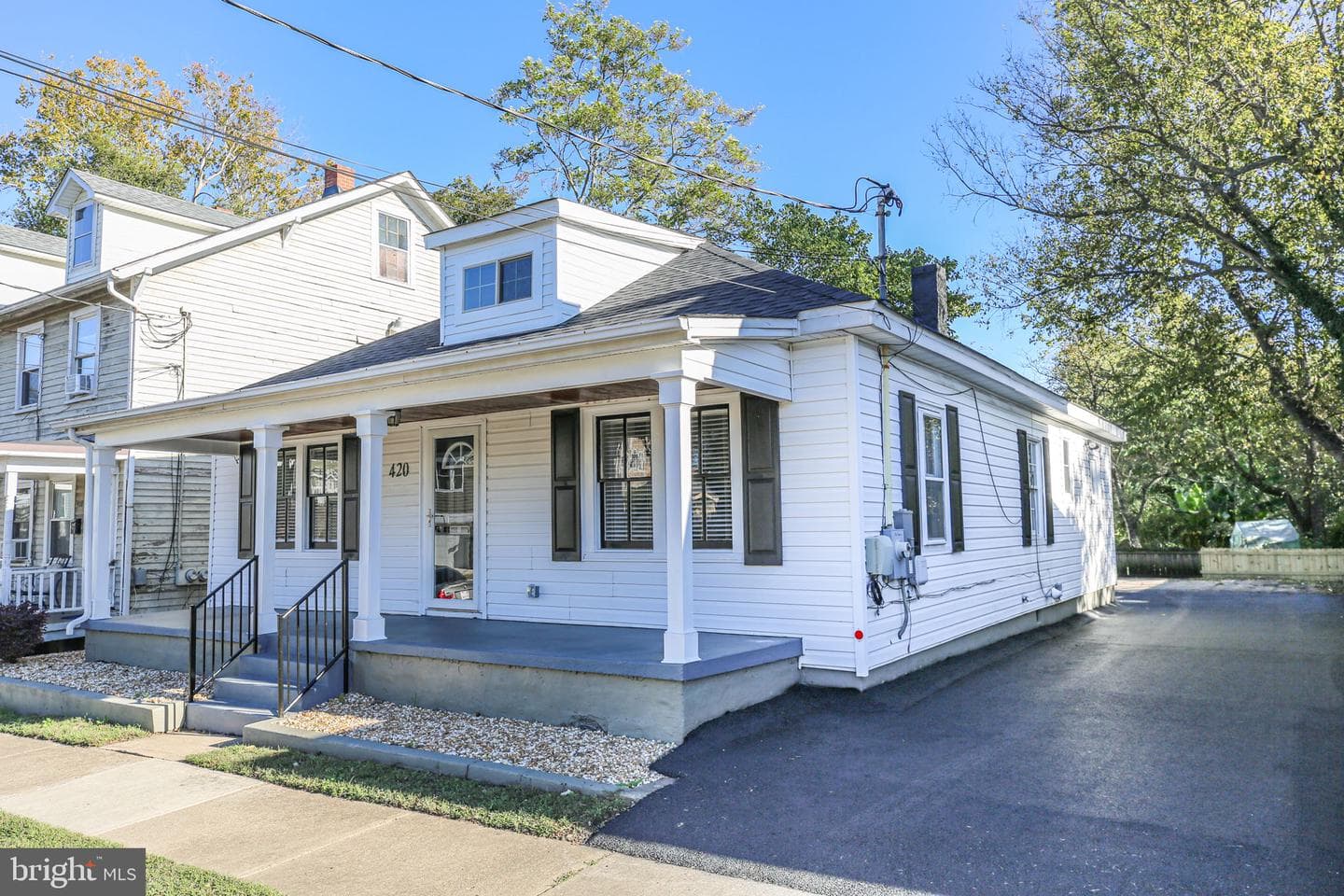 420 Dunmore Street photo 2