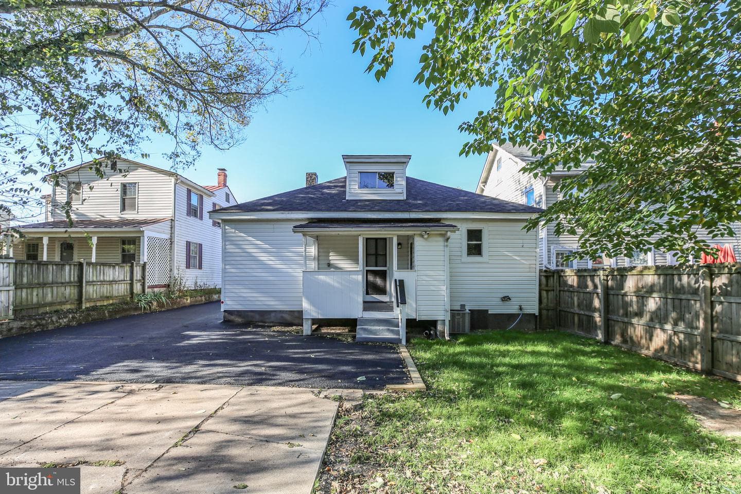 420 Dunmore Street photo 35