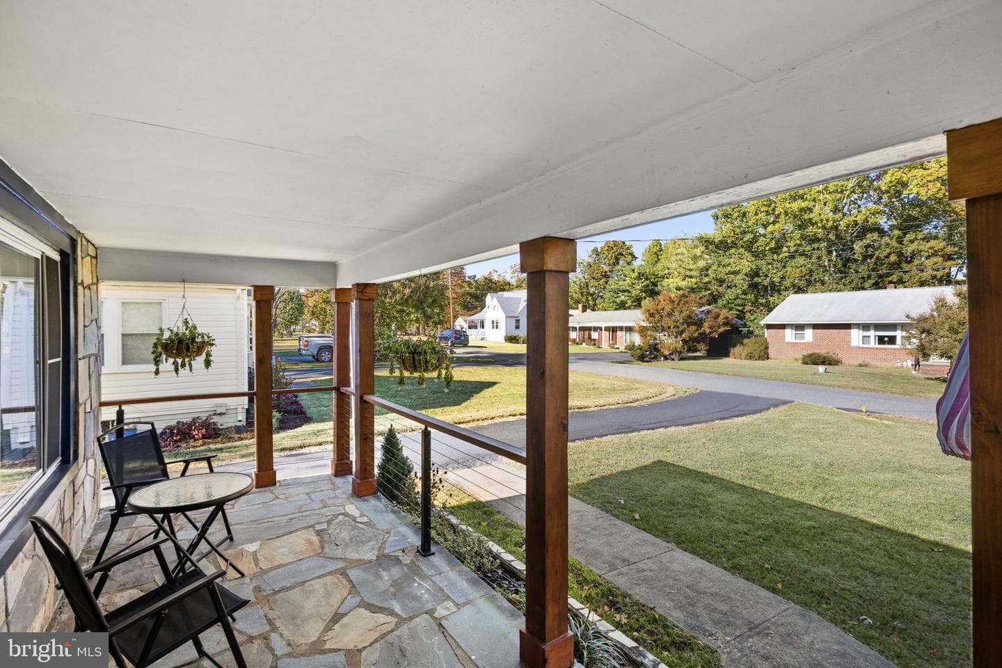 226 Hillcrest Drive photo 4