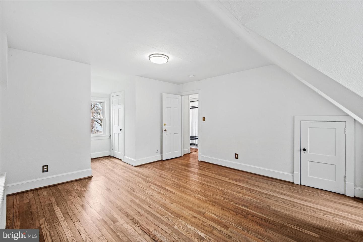 1312 Rowe Street photo 23