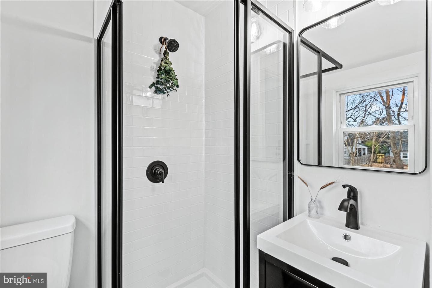1312 Rowe Street photo 25