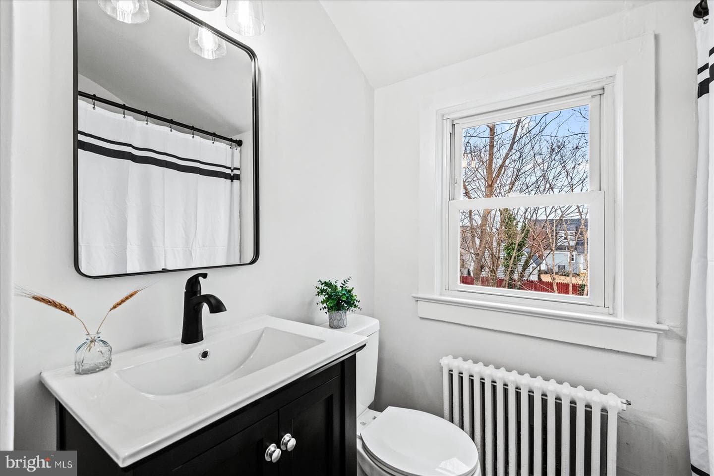 1312 Rowe Street photo 31