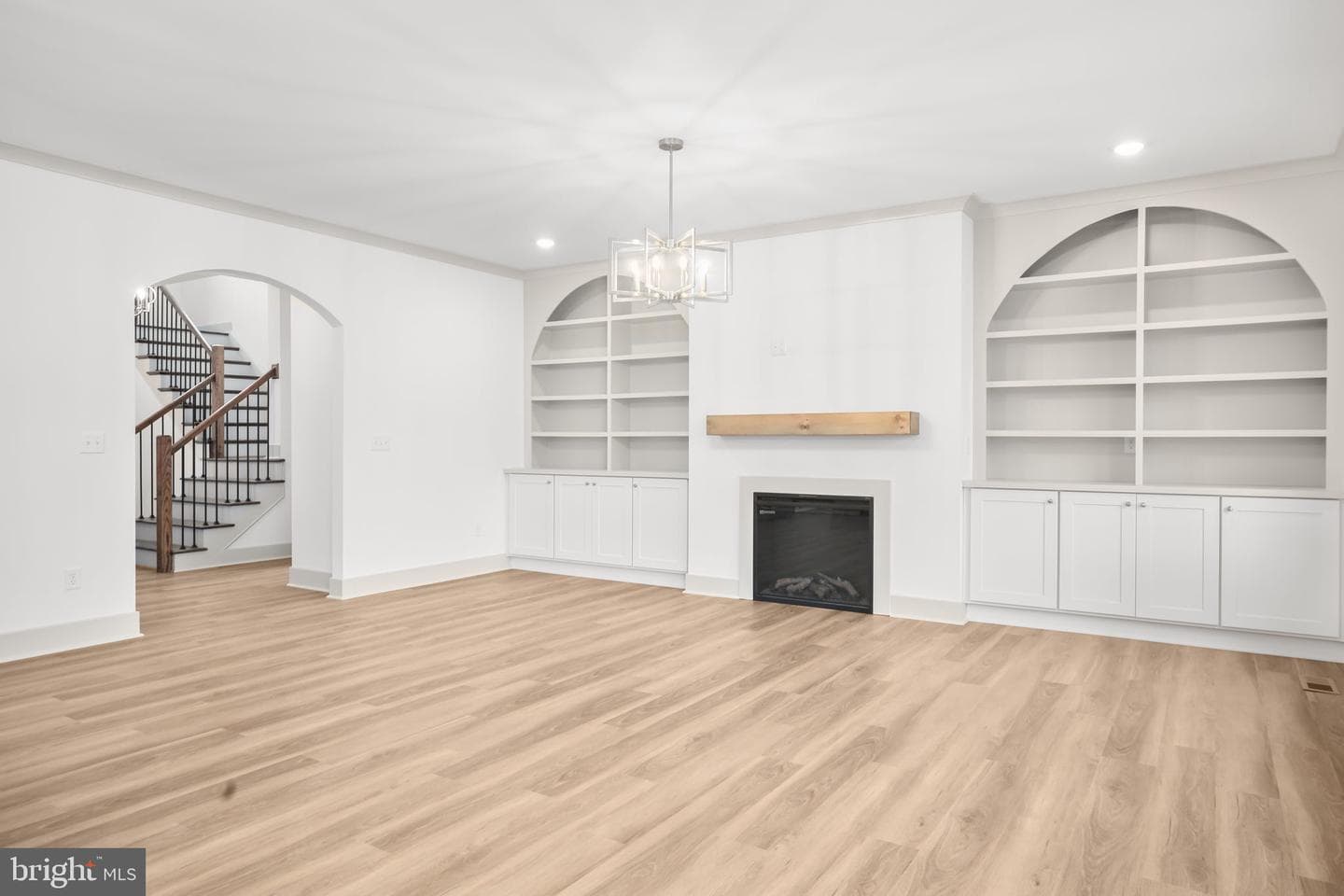 1409 Brent Street photo 3