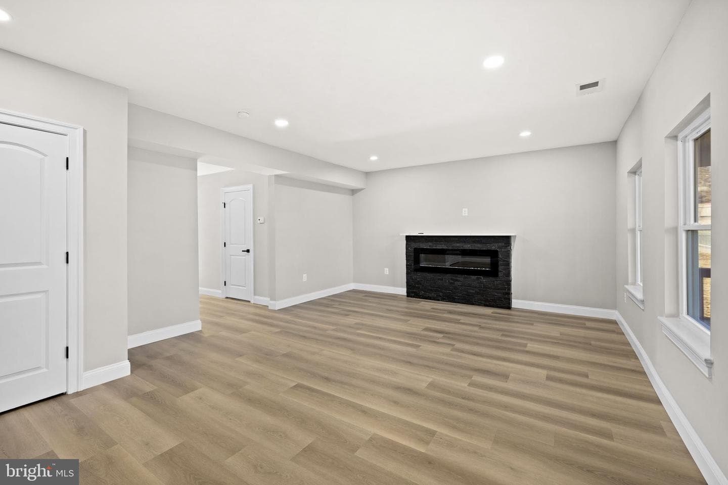 1008 Lafayette Boulevard photo 23