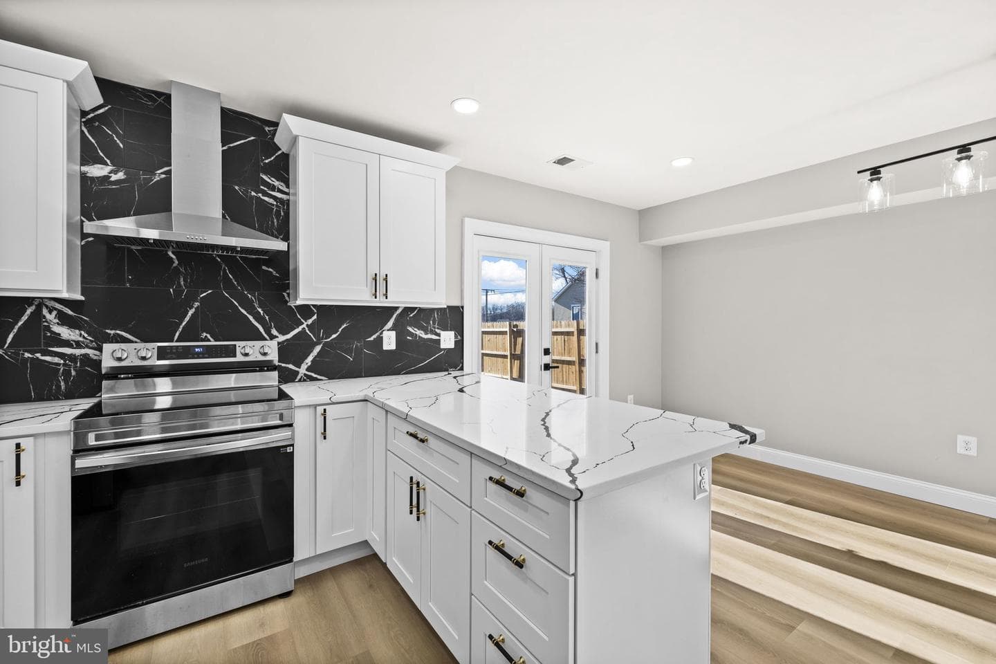 1008 Lafayette Boulevard photo 38