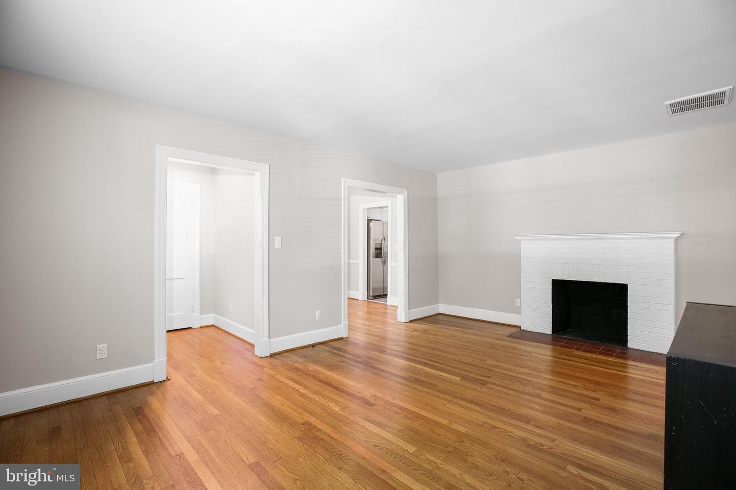 1213 Stafford Avenue photo 9