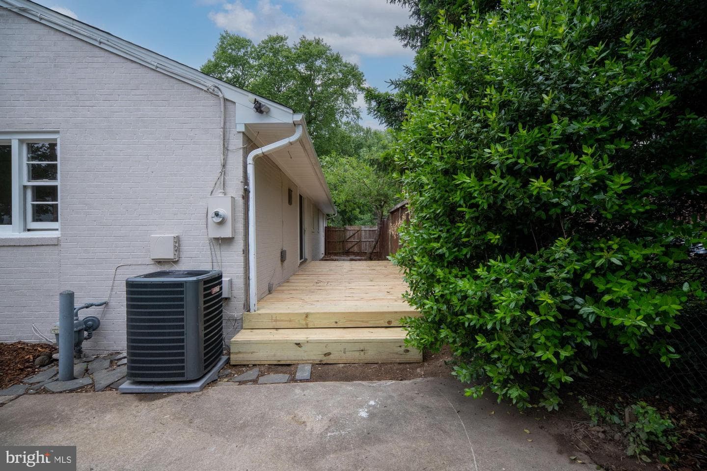 1321 Dandridge Street photo 39