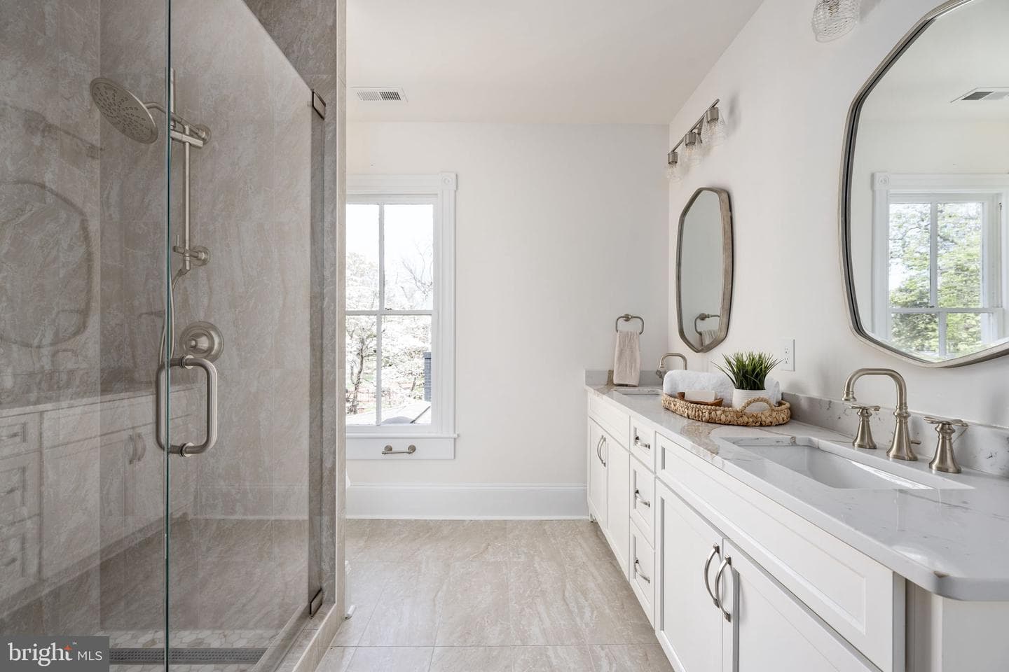 1403 Washington Avenue photo 17
