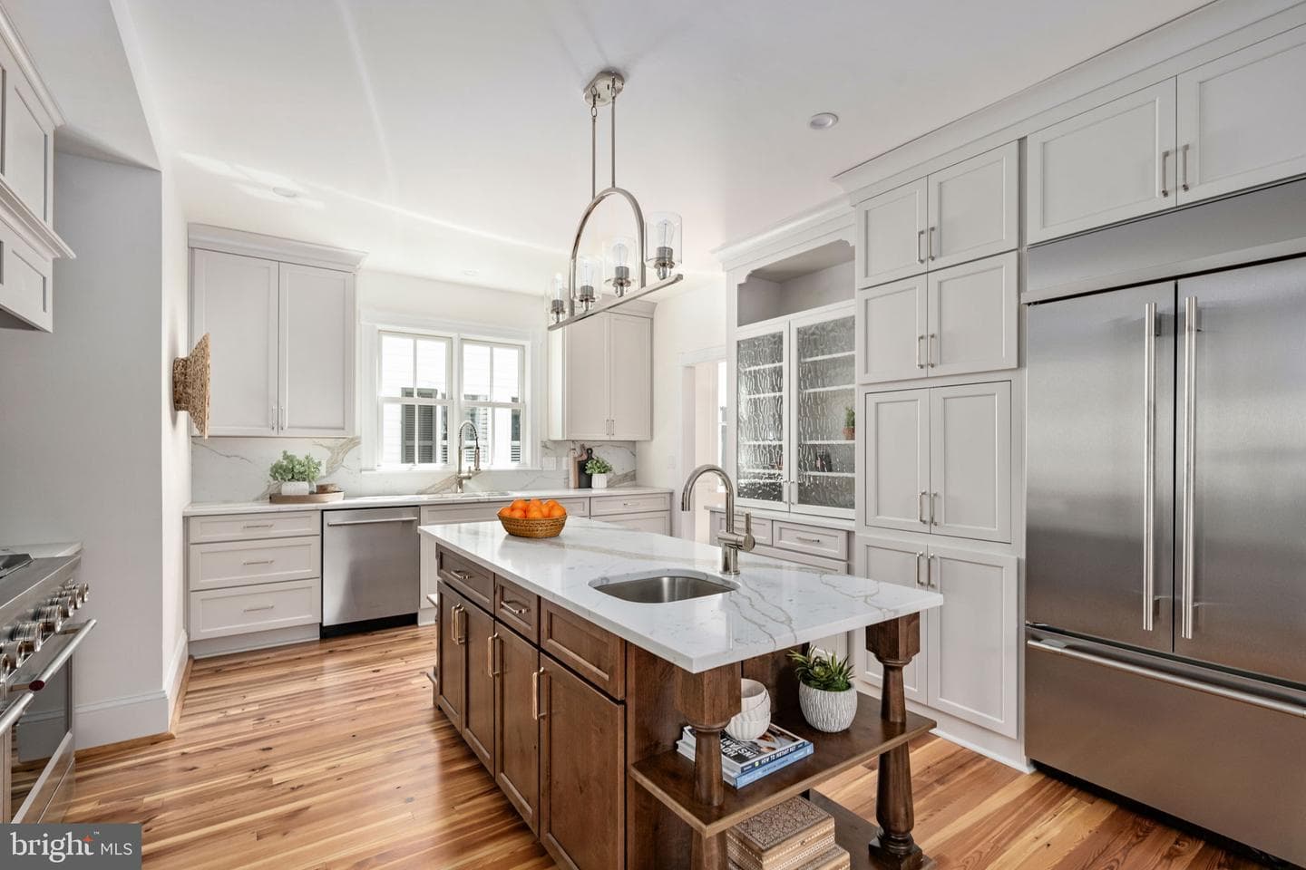 1403 Washington Avenue photo 2
