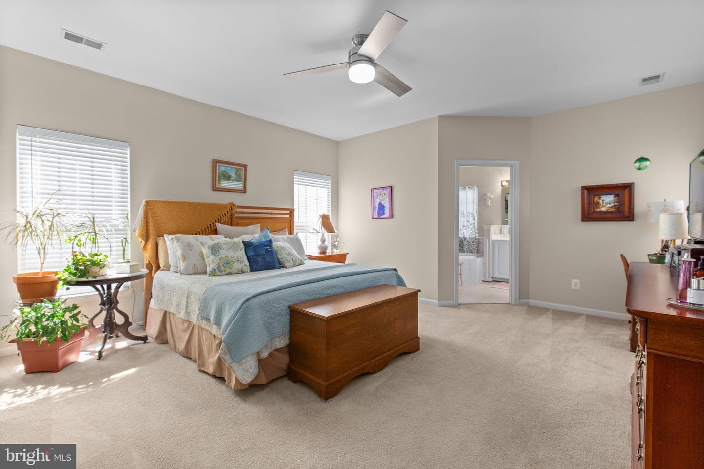 1102 Anderson Street photo 5