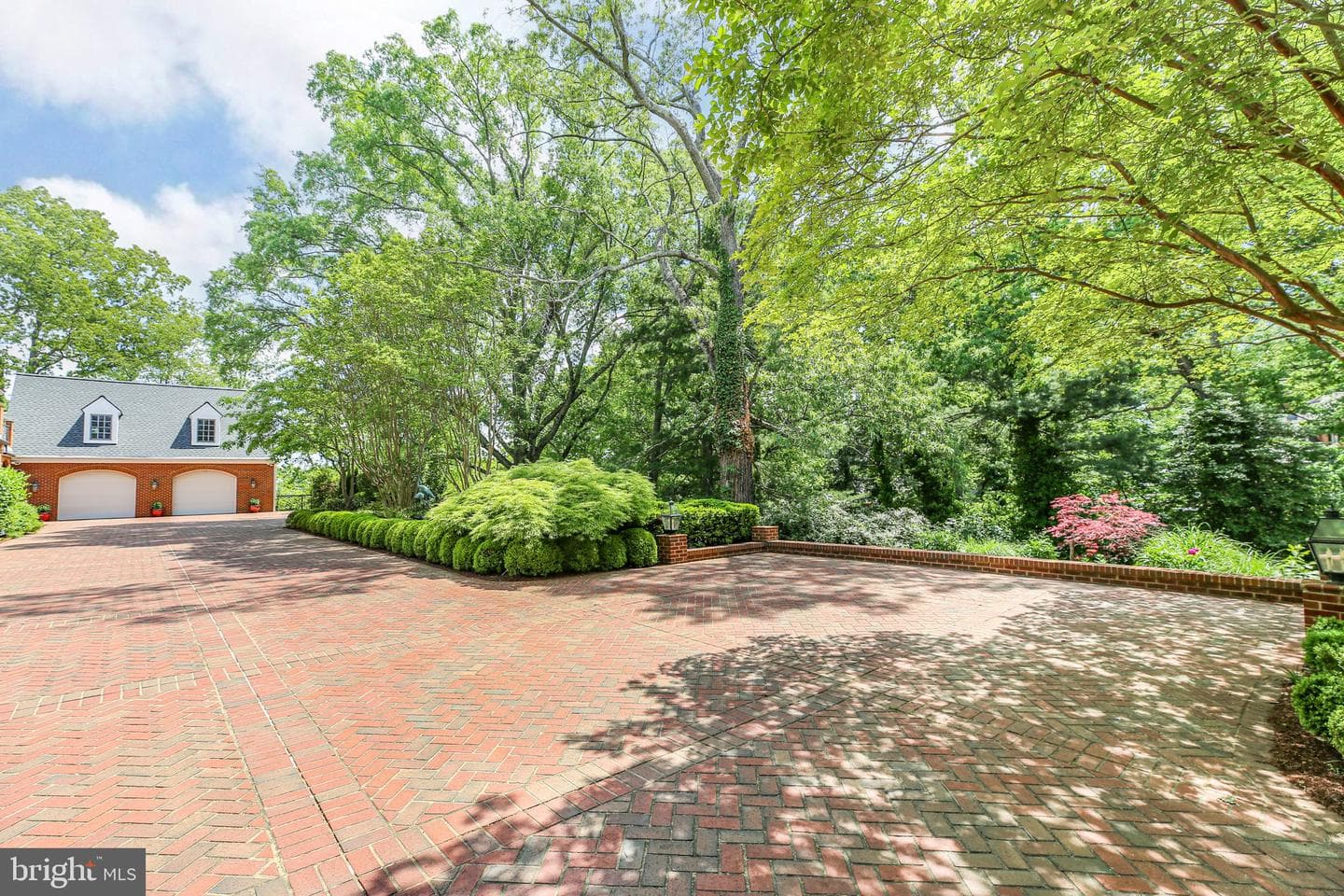 1711 Highland Road photo 43