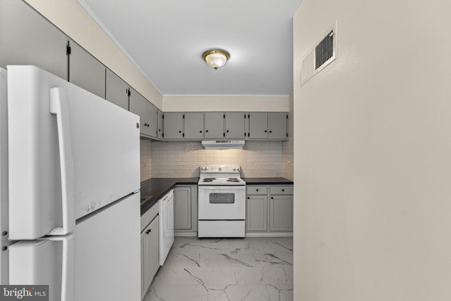 104 Hickok Circle photo 8