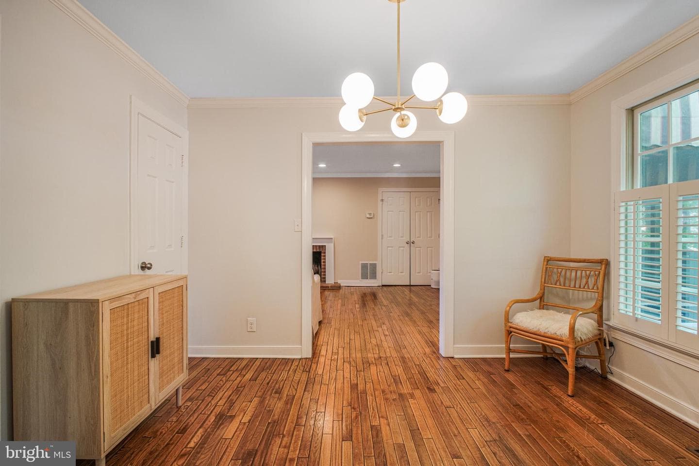 823 College Avenue #i photo 14