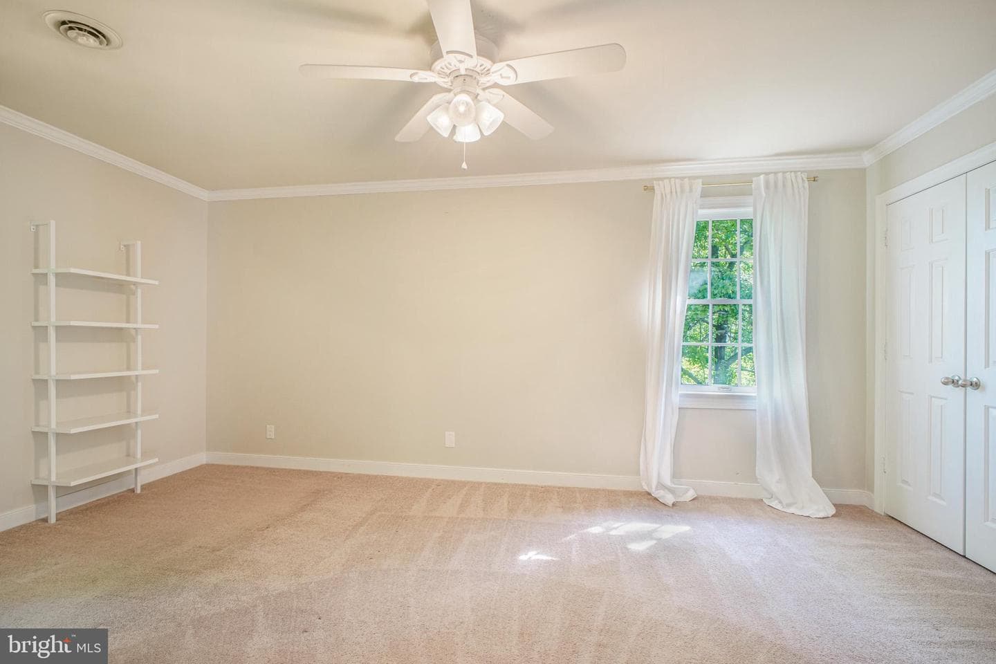823 College Avenue #i photo 20