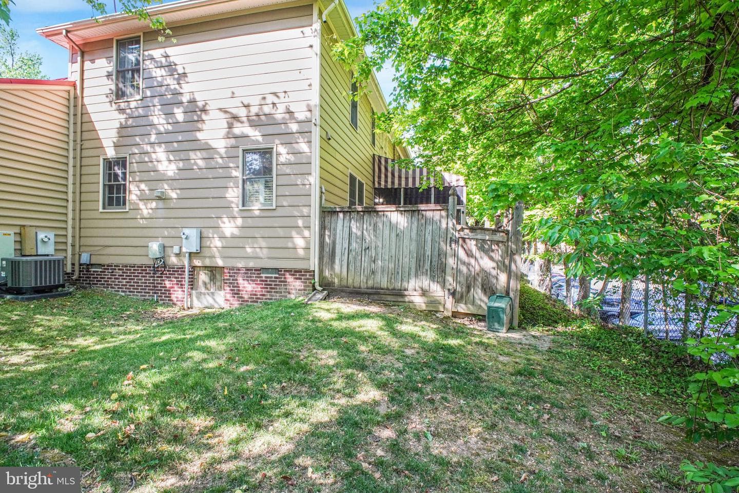 823 College Avenue #i photo 33