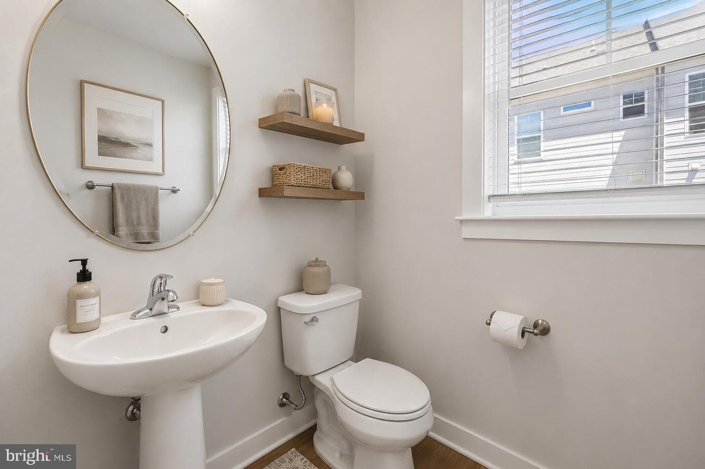 283 Willis Street photo 20