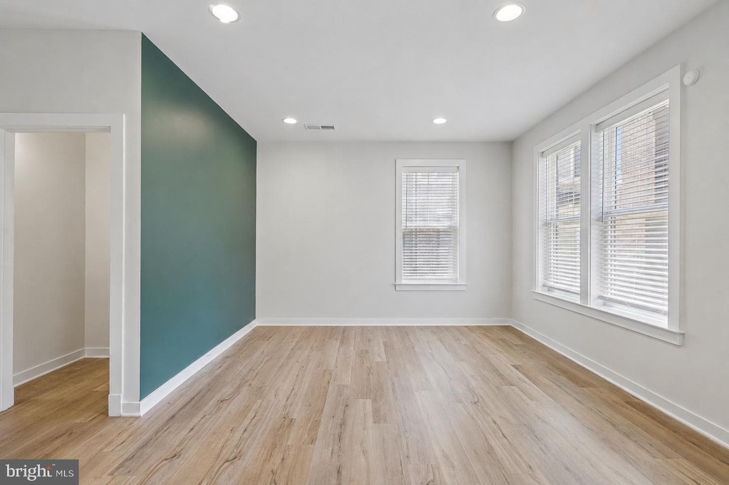 283 Willis Street photo 34