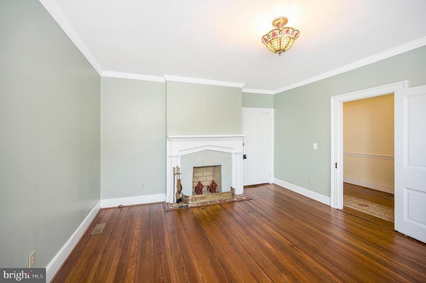 1102 Prince Edward Street photo 17
