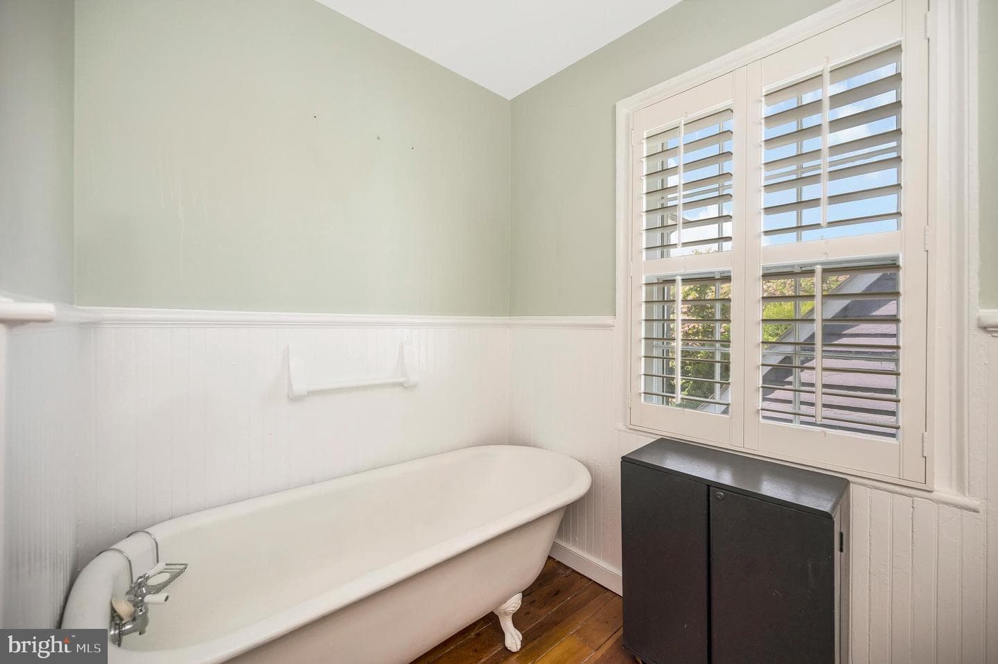 1102 Prince Edward Street photo 47