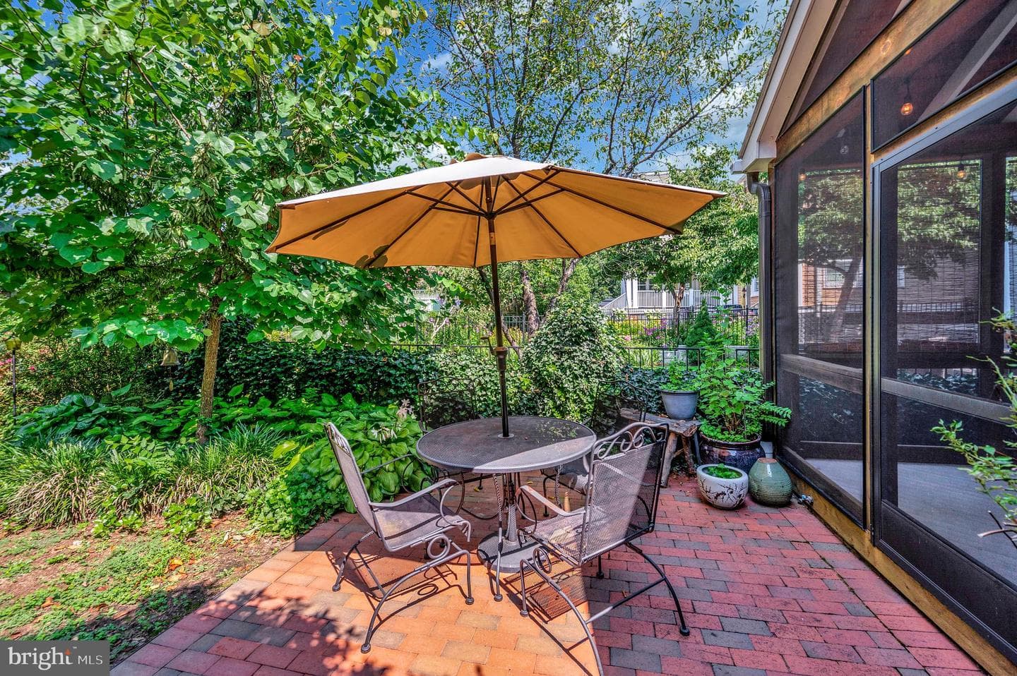 1102 Prince Edward Street photo 66