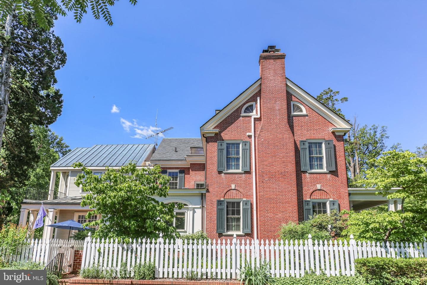 610 Lewis St photo 62