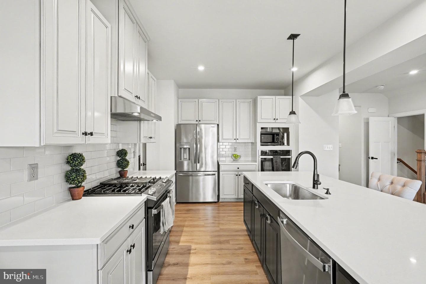 1103 City View Ln photo 8