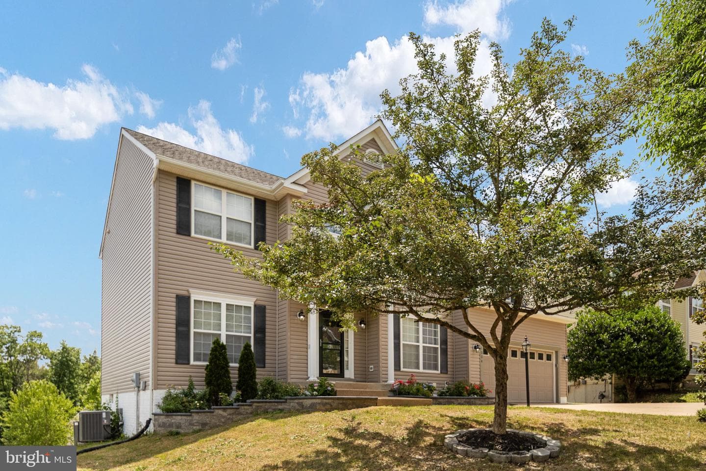 1004 Black Oak Ct photo 2