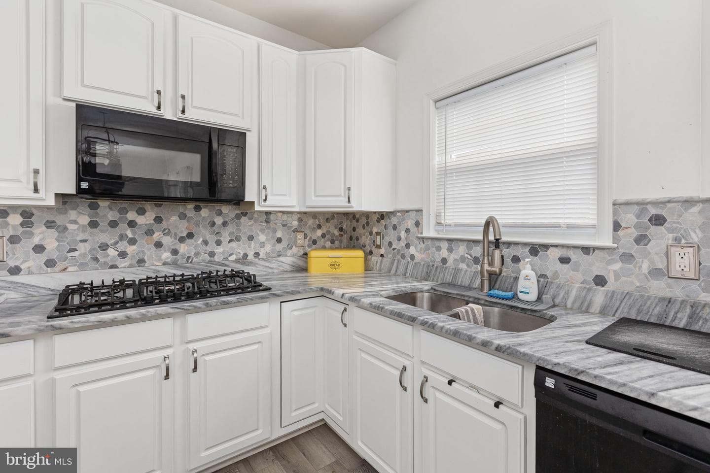 1004 Black Oak Ct photo 23