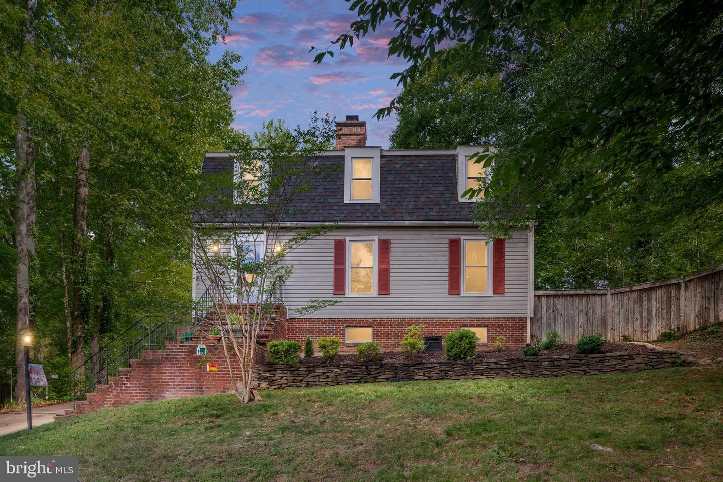 15 Seneca Terrace photo 1
