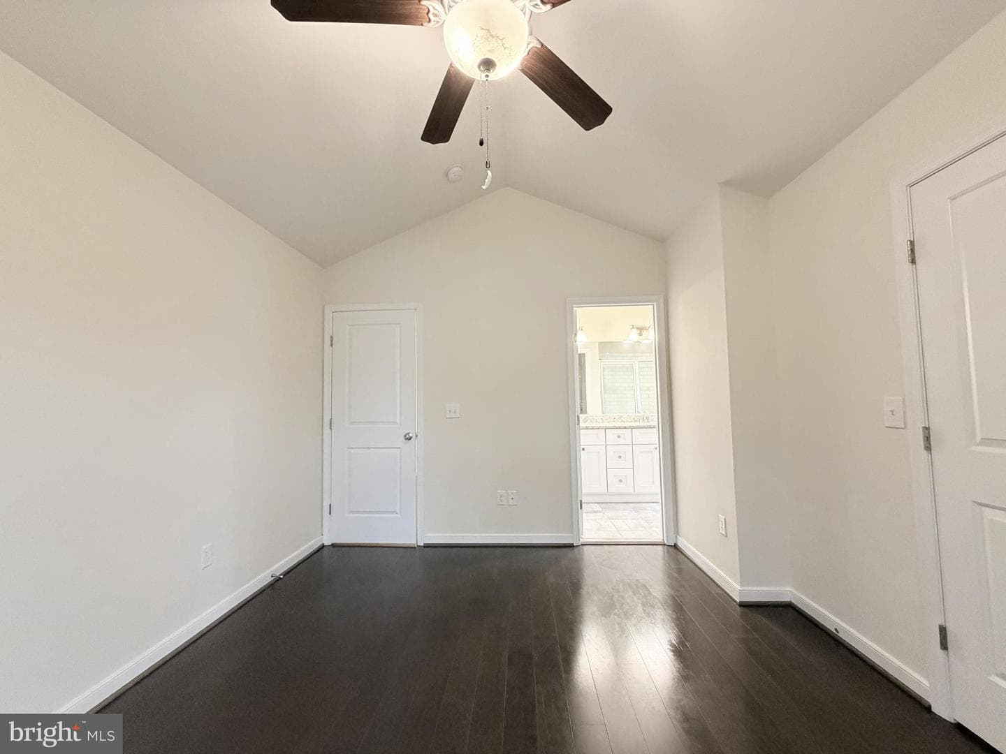 606 Shepherd Street photo 17