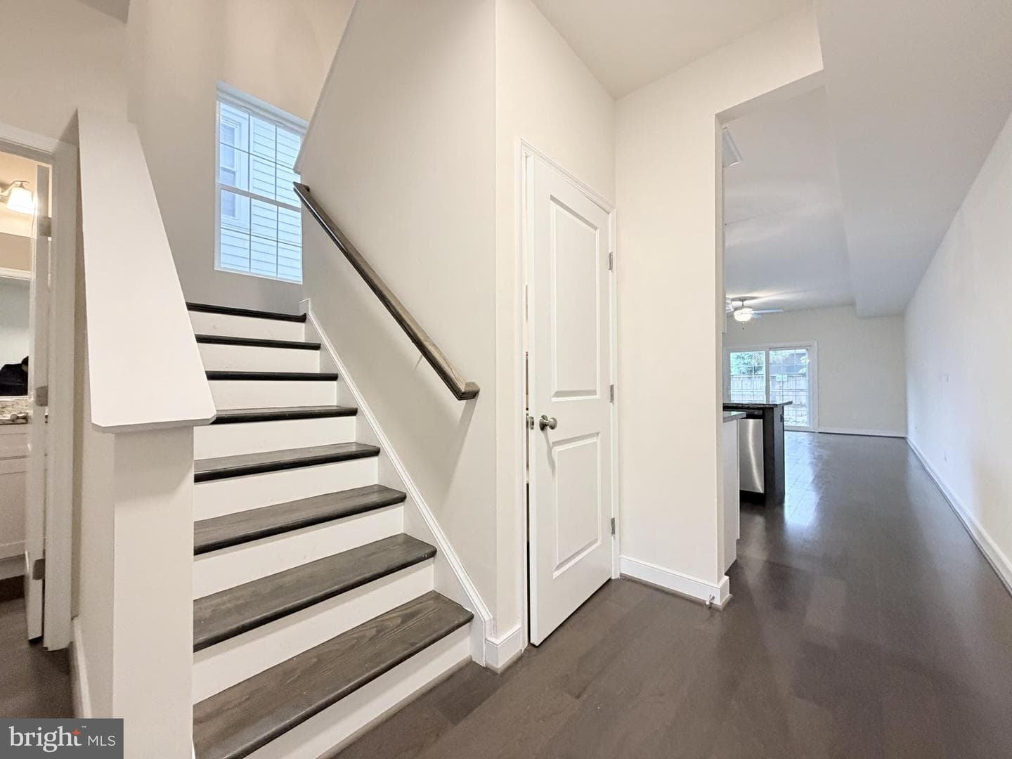 606 Shepherd Street photo 5