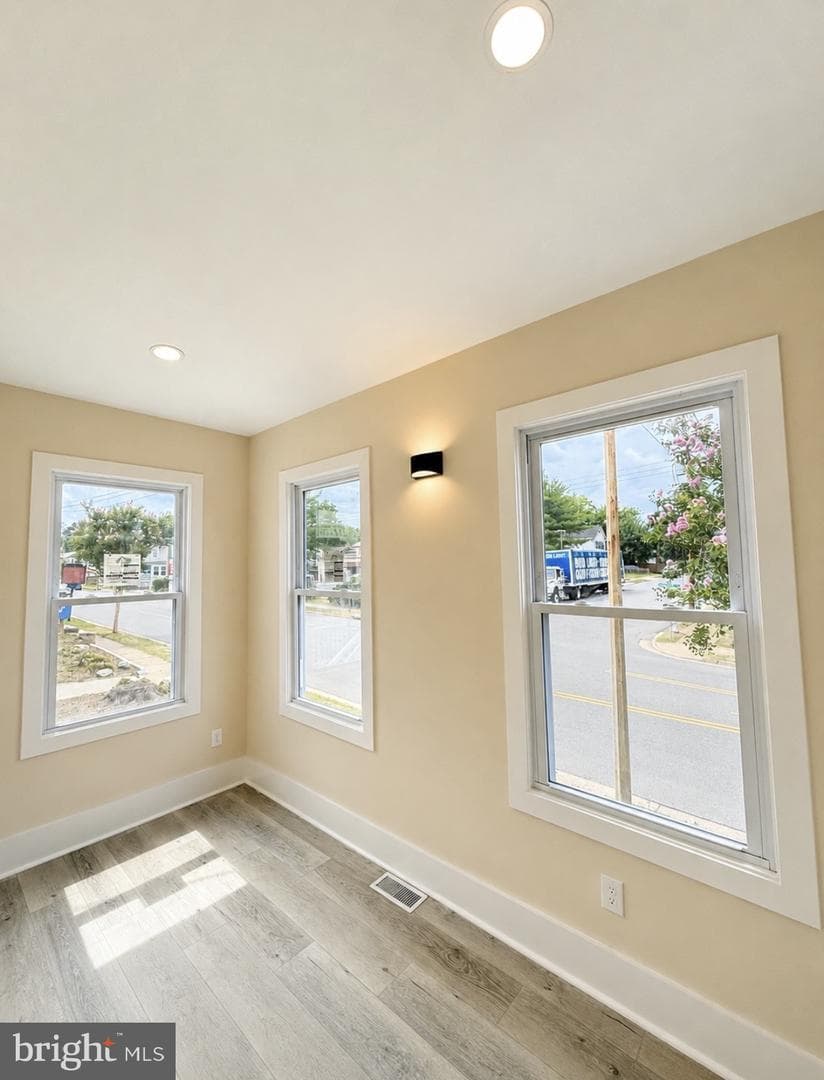 822 Lafayette Boulevard photo 3
