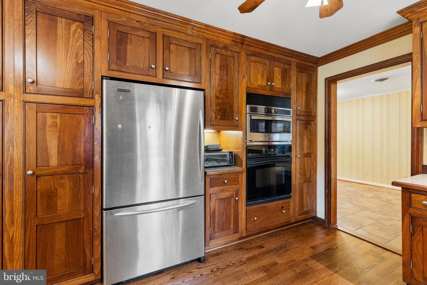 1420 Royston Street photo 17