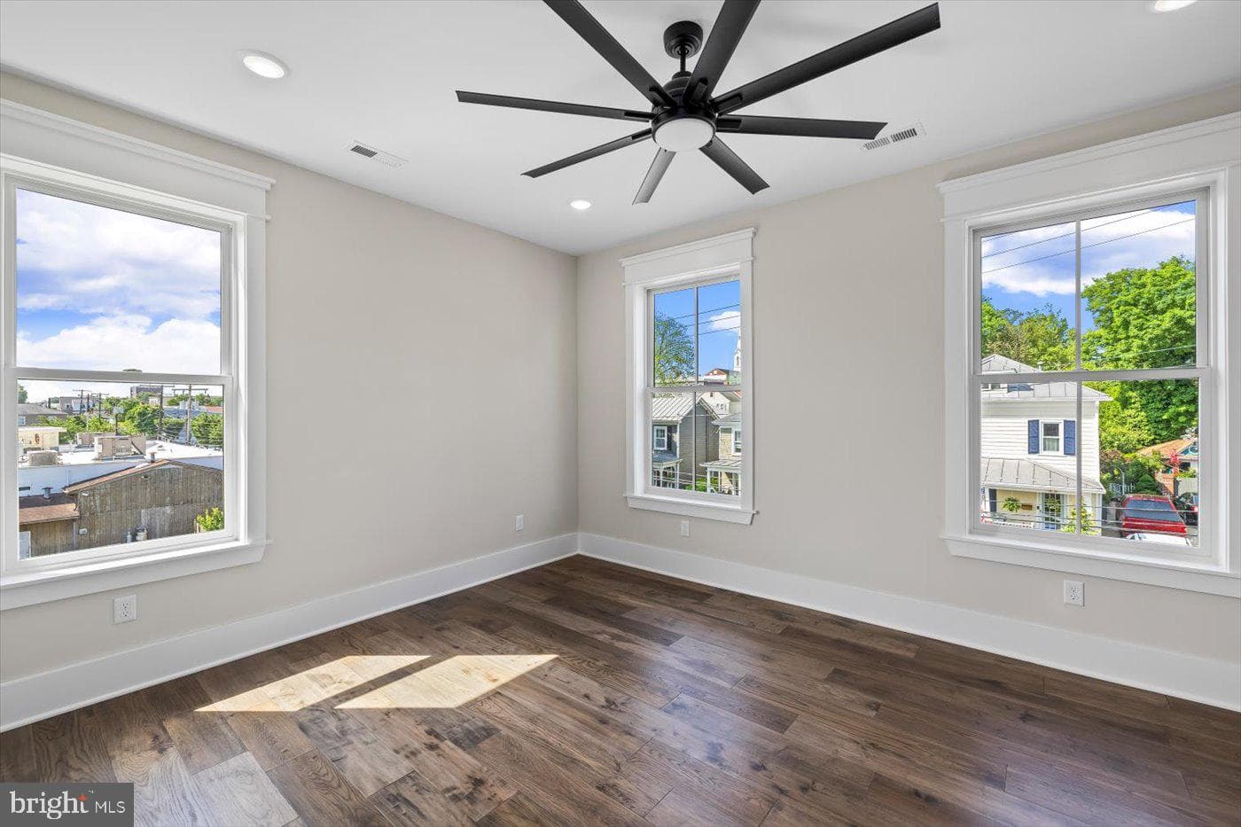 1111 Sophia Street photo 44