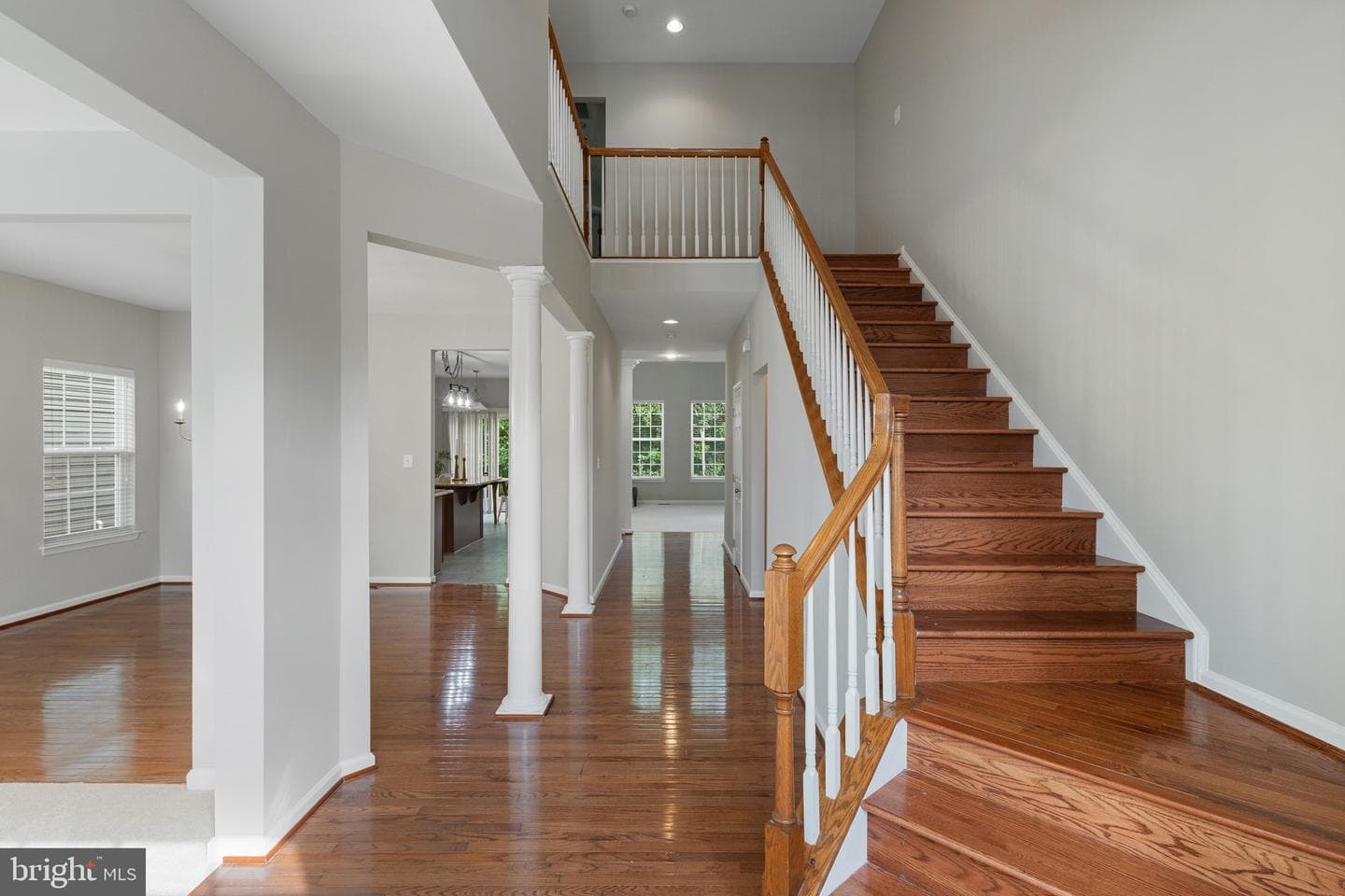 1100 Wright Court photo 3
