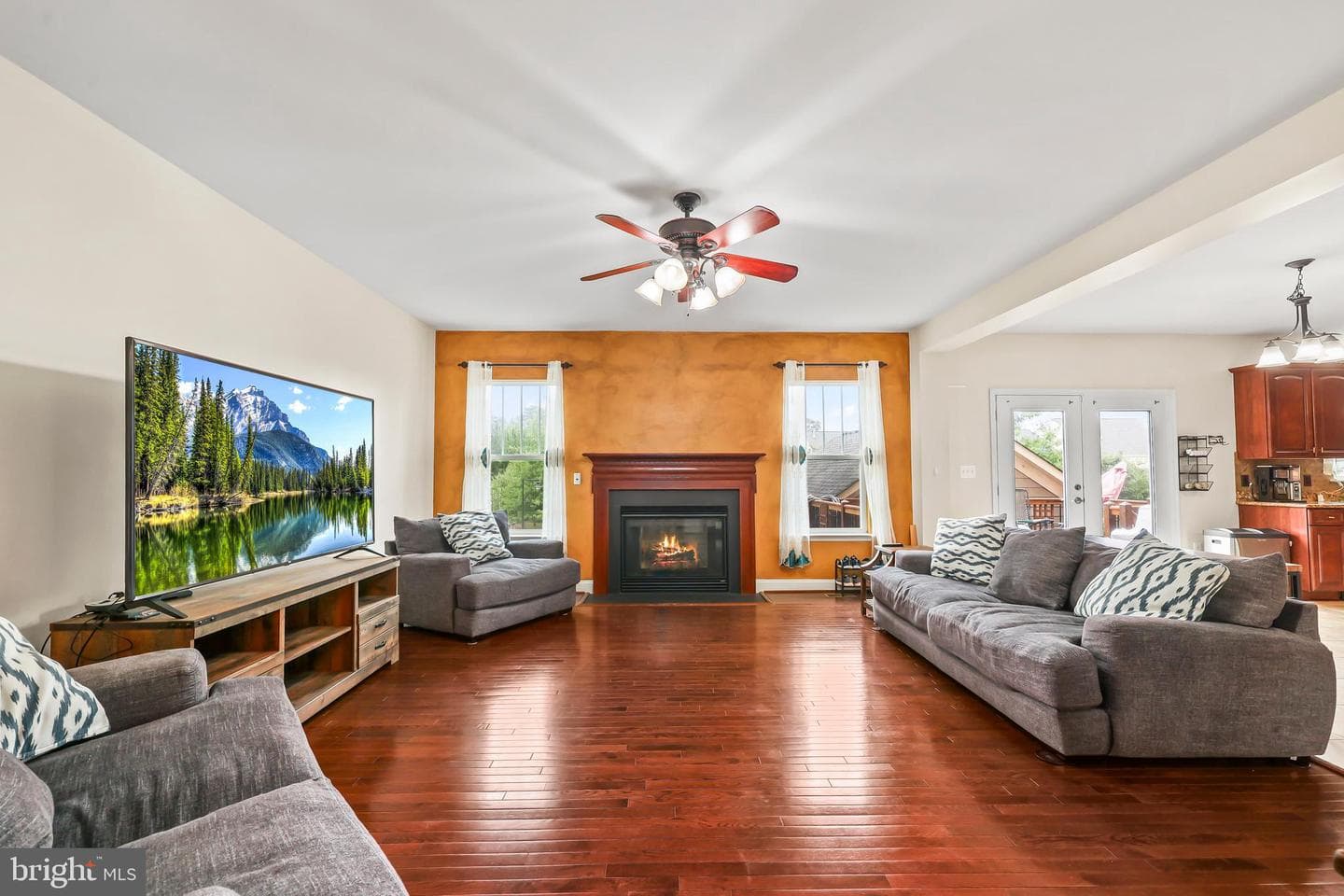 1402 Sands Circle photo 16