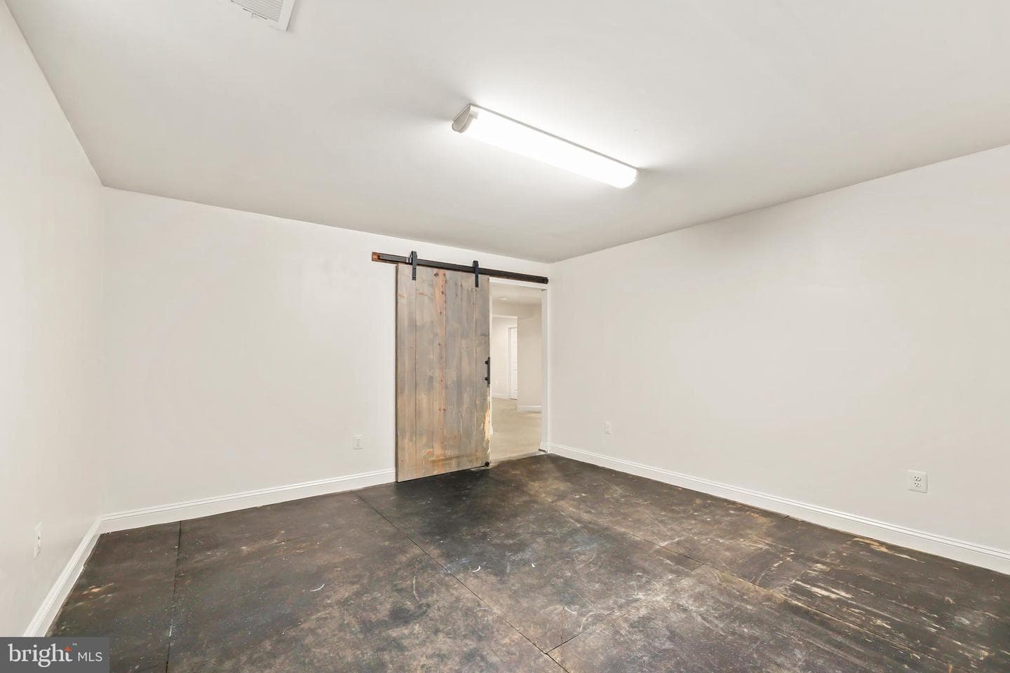 1402 Sands Circle photo 37