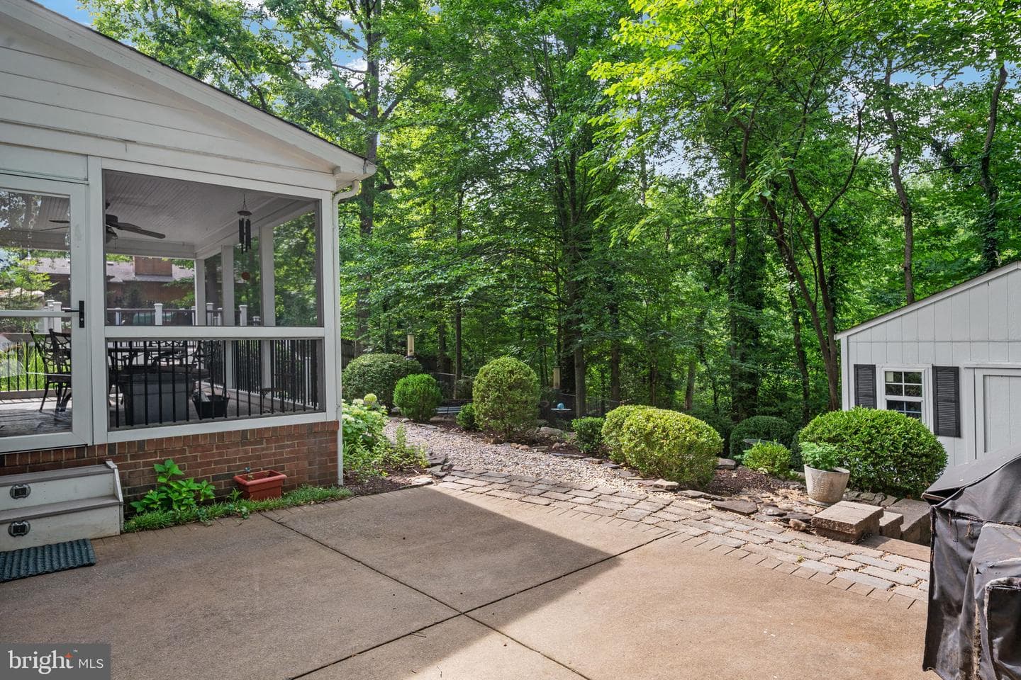 1730 Greenway Drive photo 8