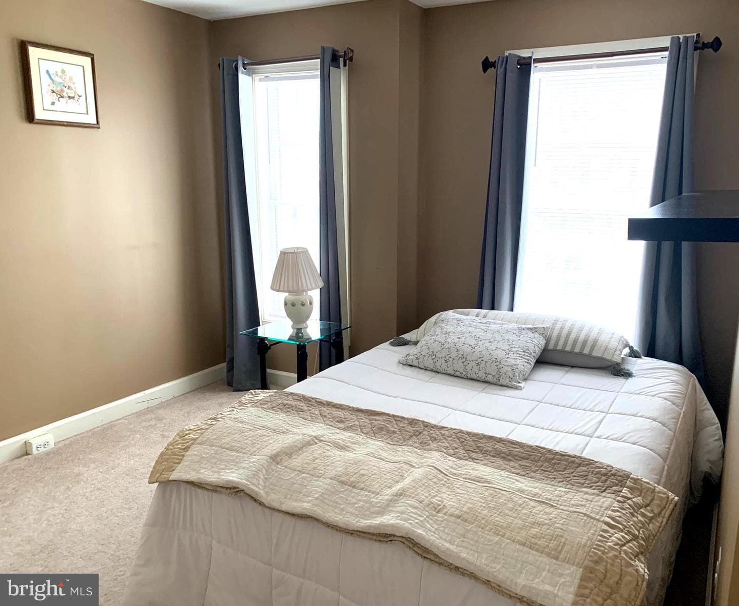 1040 Hotchkiss Place photo 18