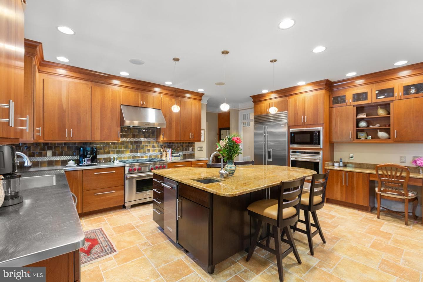 6 Delahay Drive photo 15