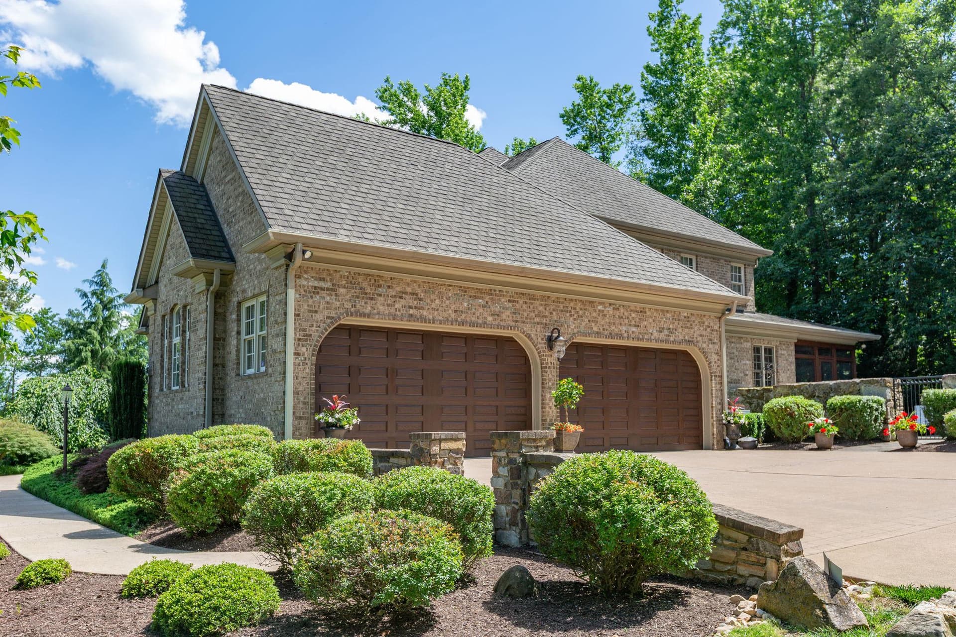 6 Delahay Drive photo 4