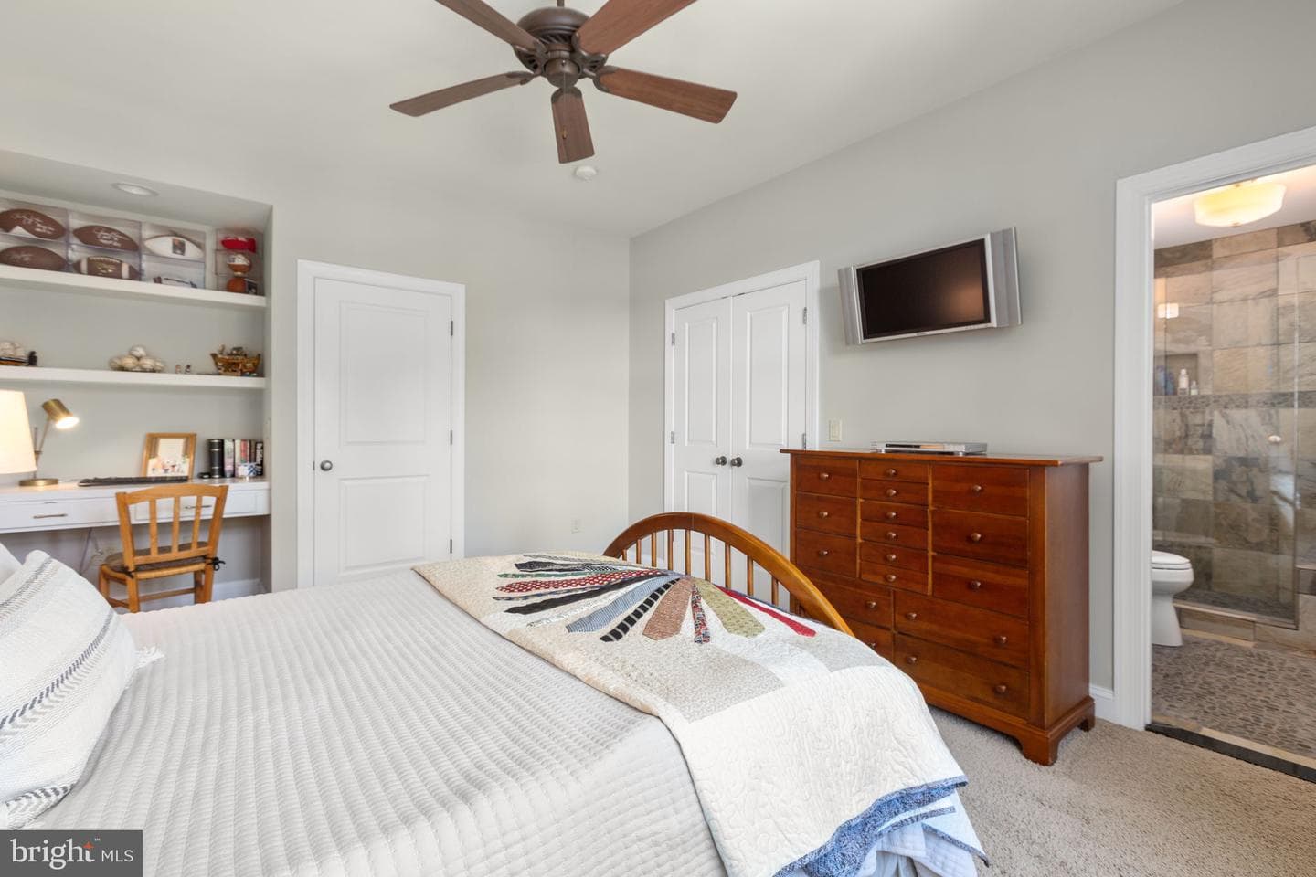 6 Delahay Drive photo 49