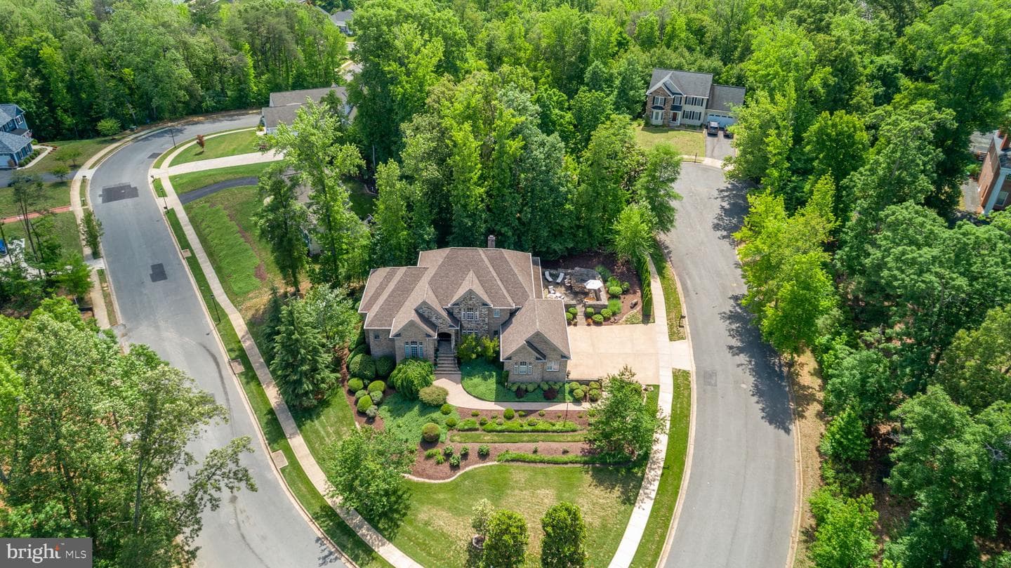 6 Delahay Drive photo 85