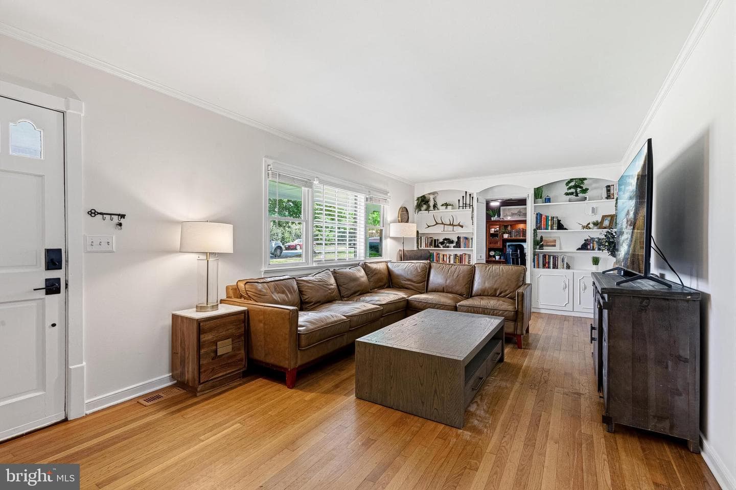 710 Bunker Hill Street photo 3
