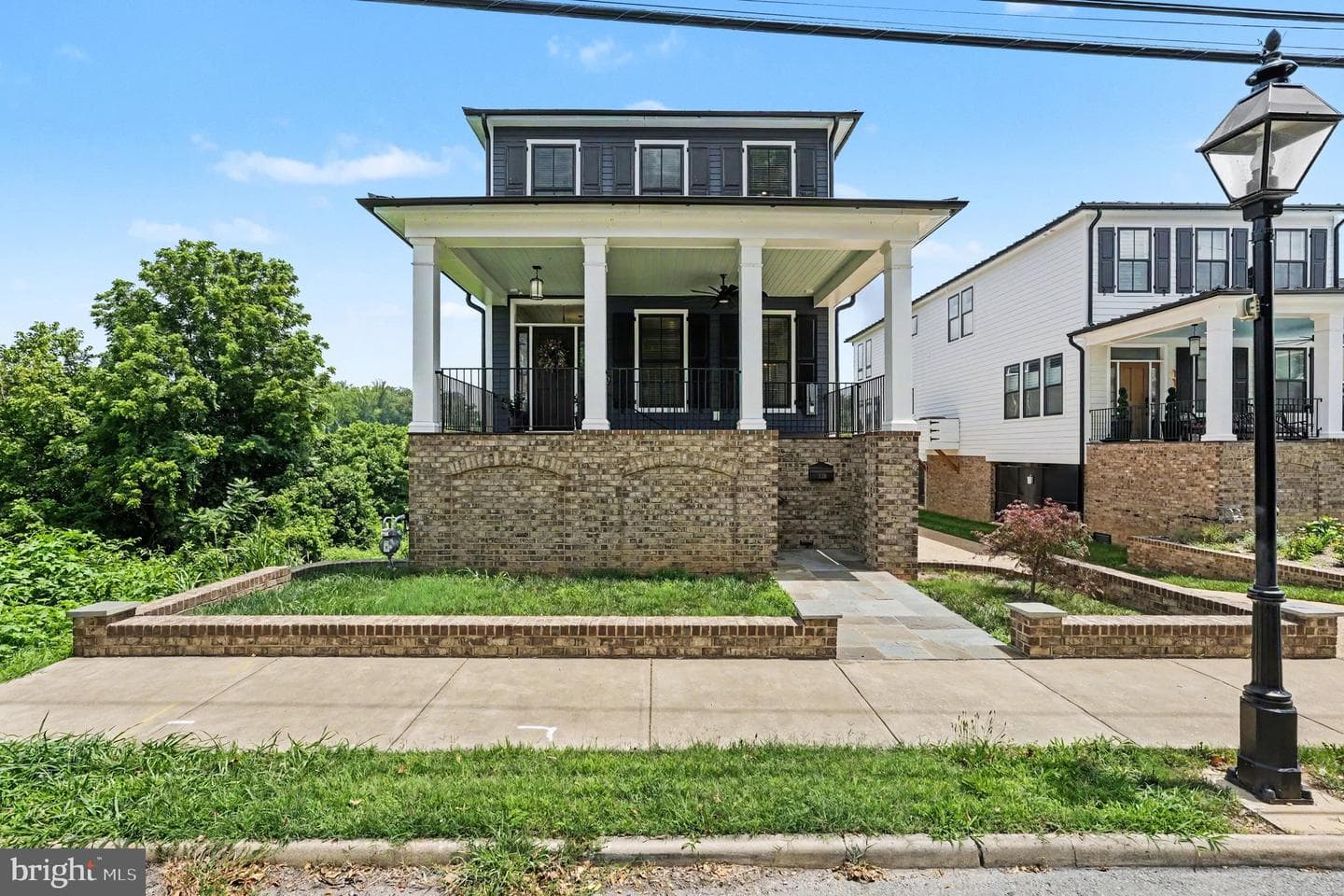 1119 Sophia St photo 40