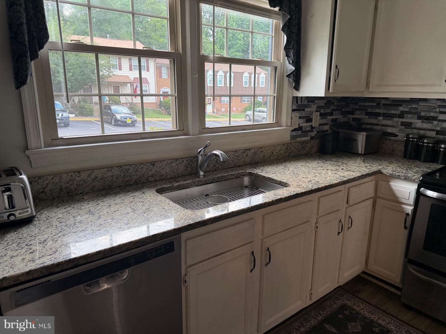 111 Kings Mill Drive photo 16