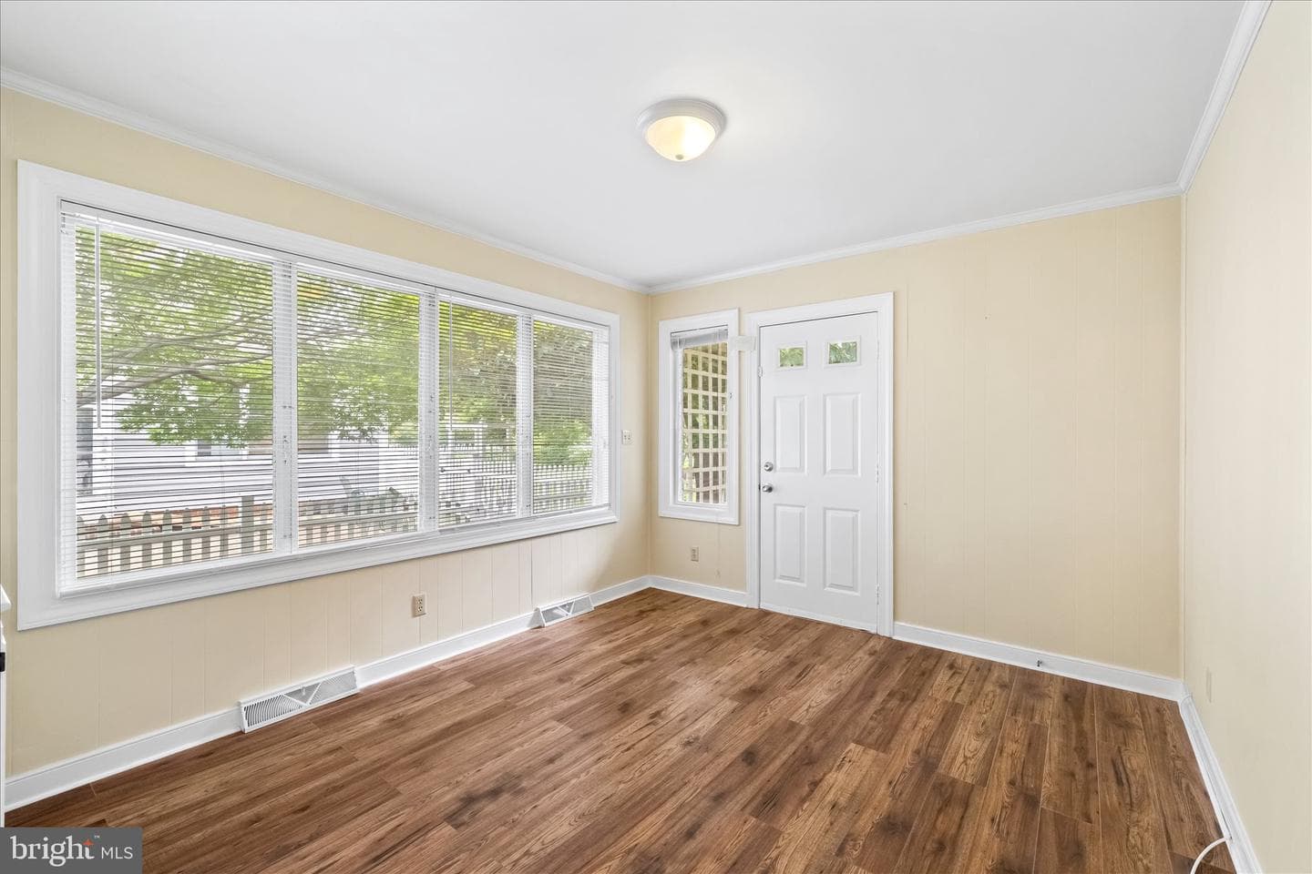 408 Riverside Drive photo 19