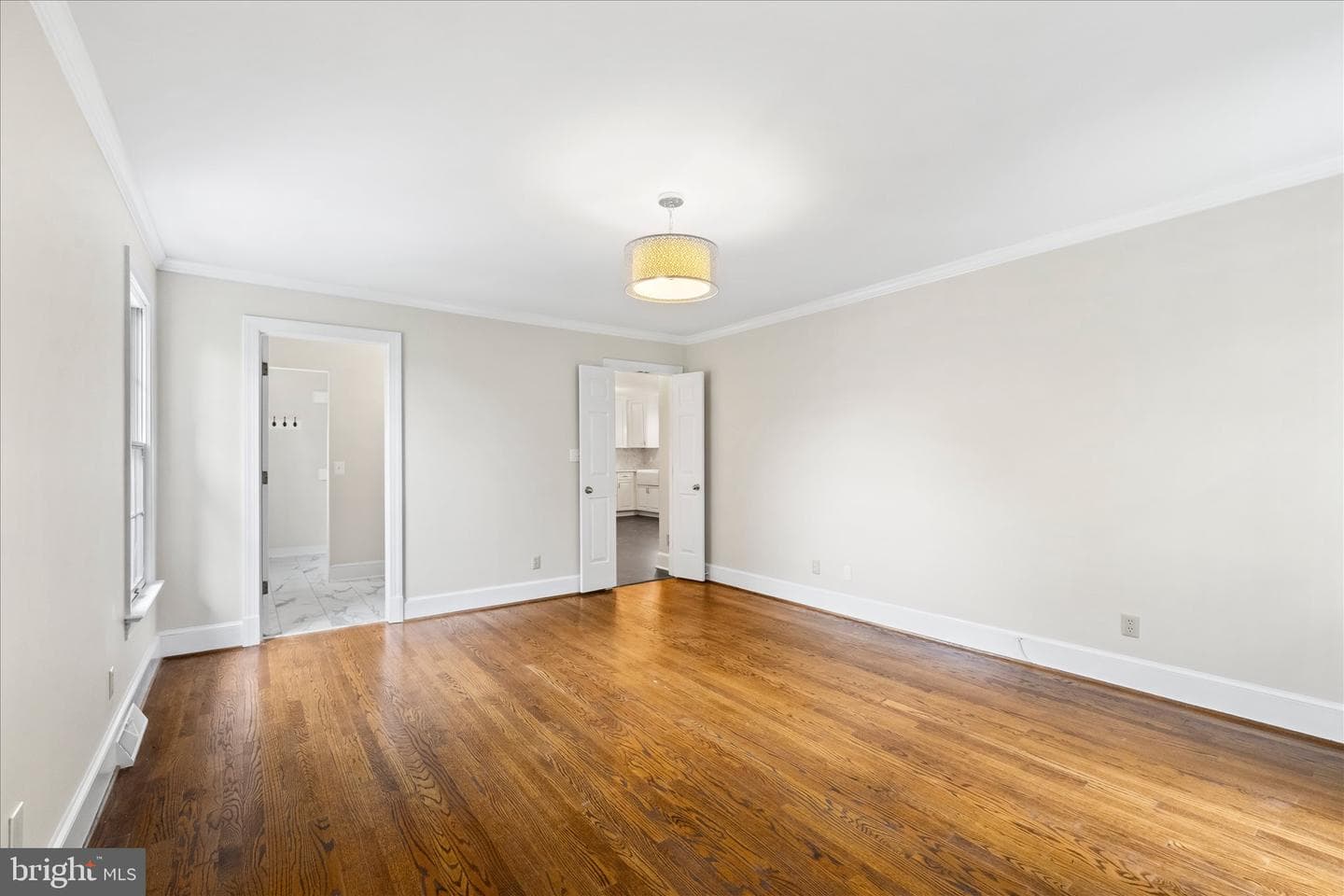 408 Riverside Drive photo 22