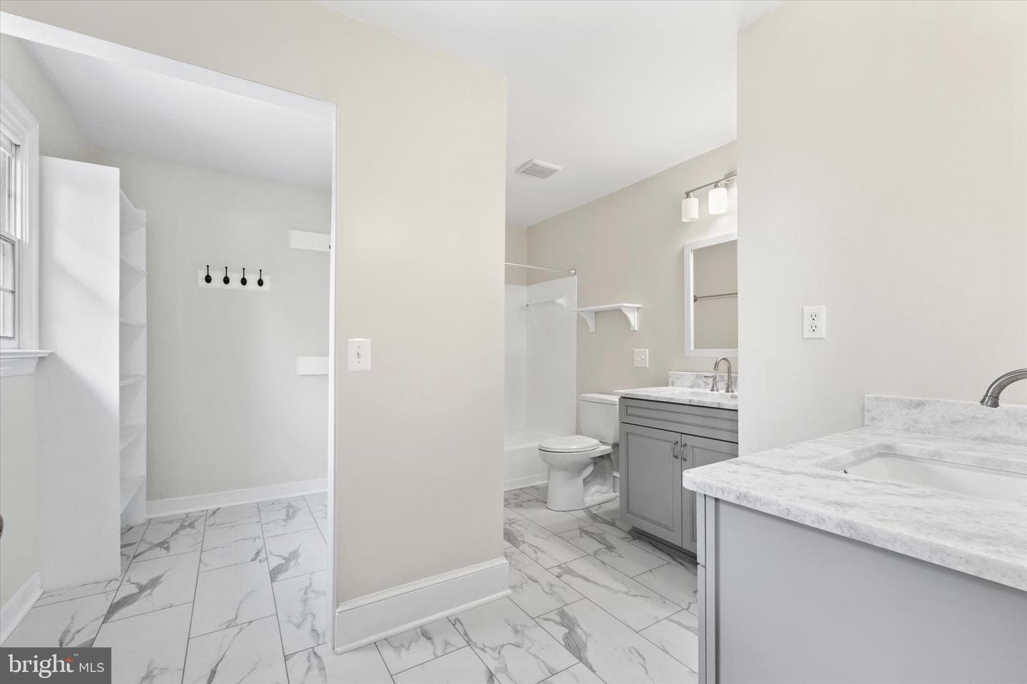 408 Riverside Drive photo 23