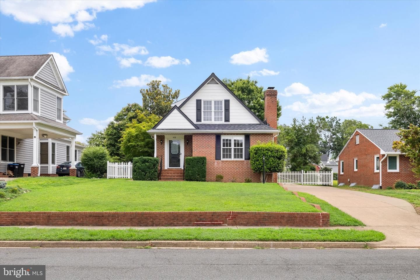 408 Riverside Drive photo 3